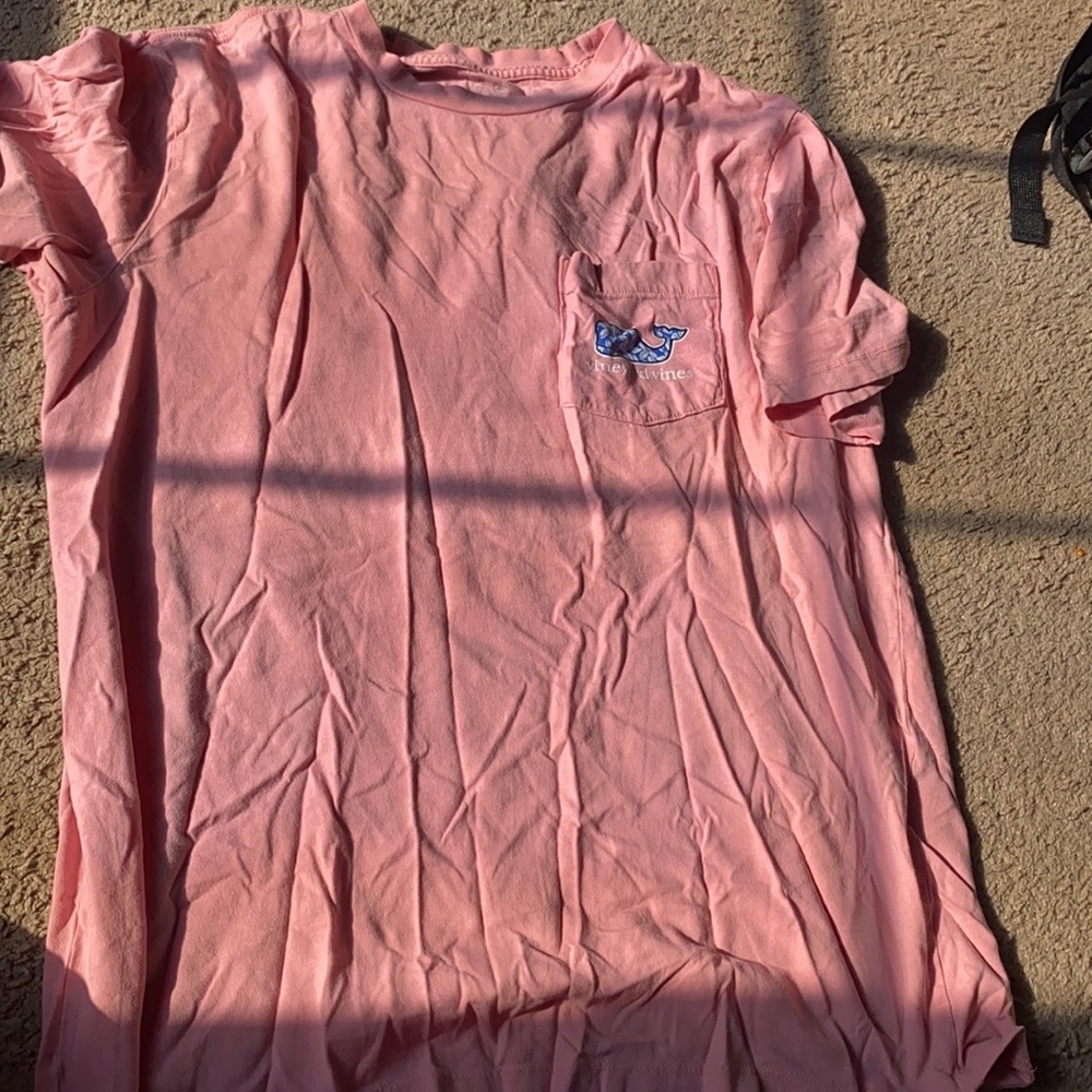 vineyard vines pink t shirt